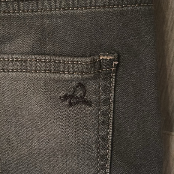 DL 1961 Women’s Grey Brady Slim Jeans Size 12 - Picture 4 of 8